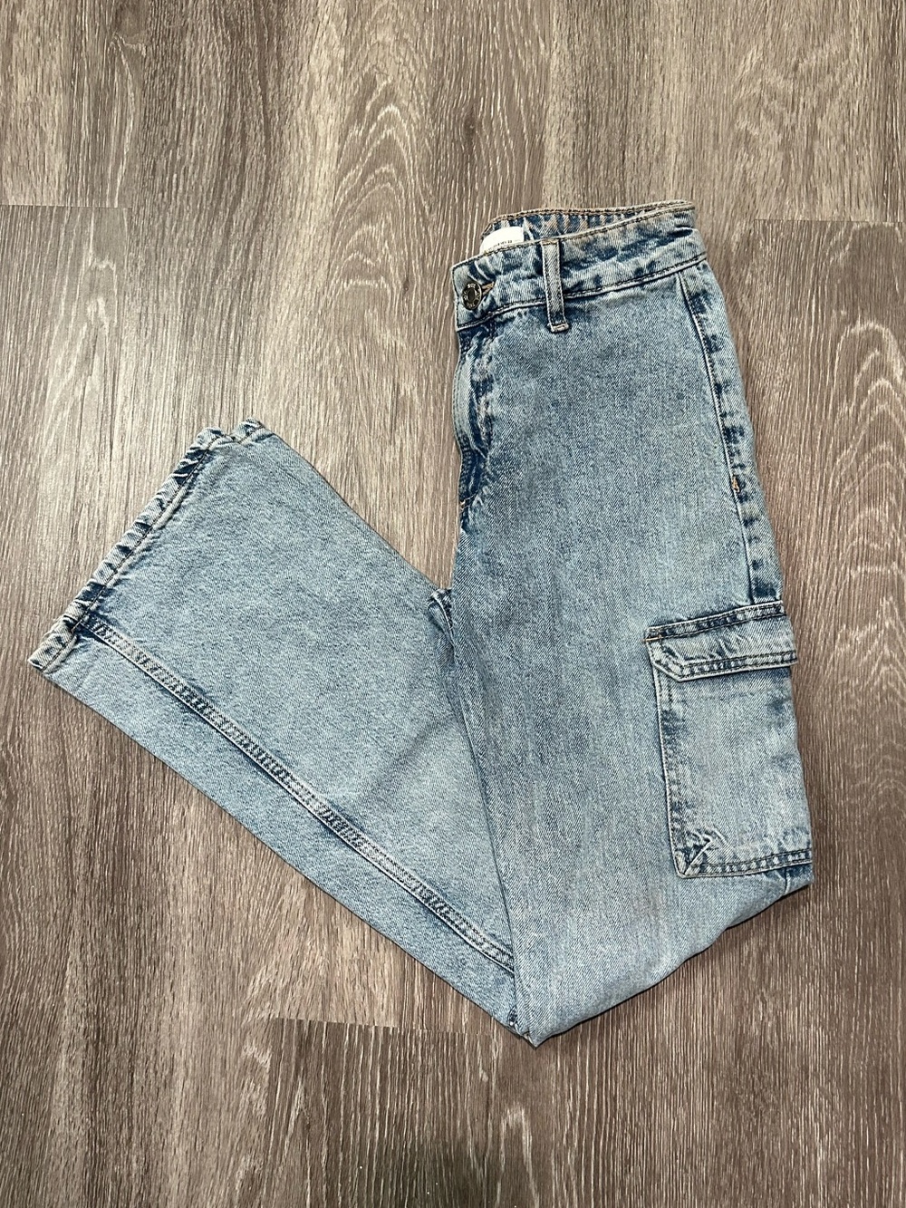 Zara Light Blue Relaxed Fit Jeans with Cargo Pocket